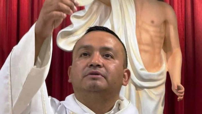 Choca sacerdote; su madre falleció 