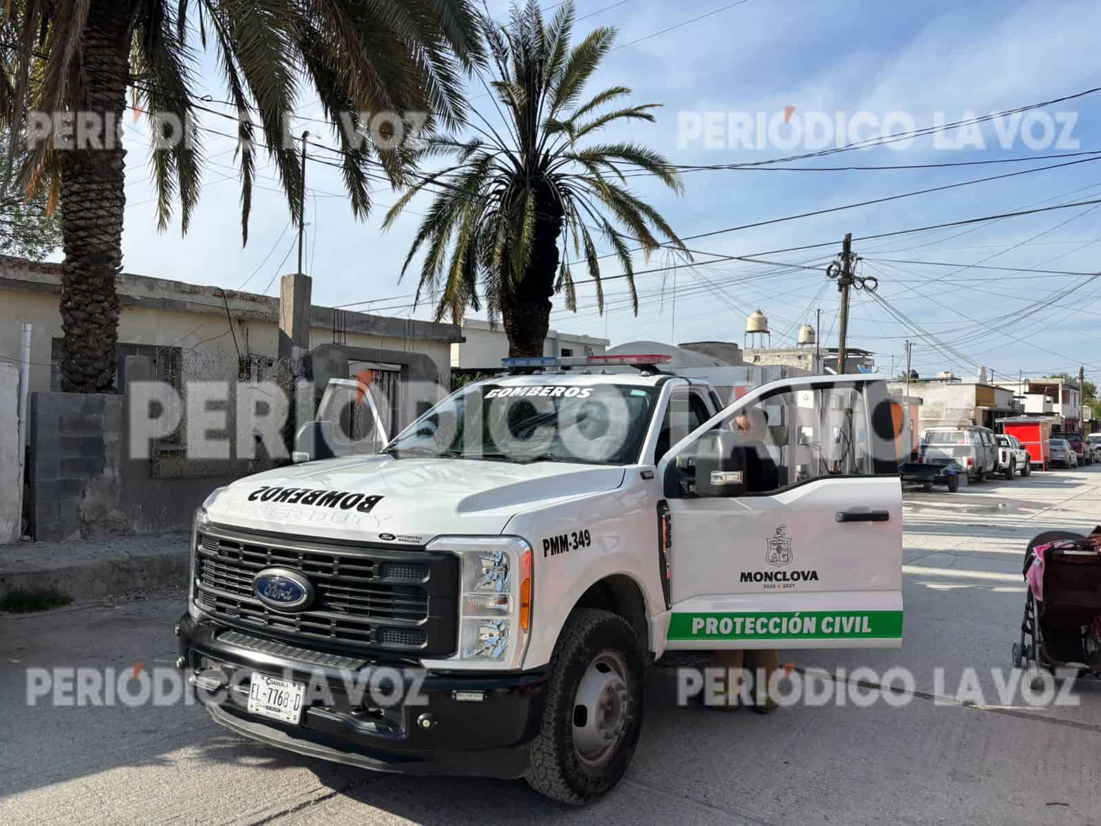 Los cuerpos de Bomberos actuaron con rapidez, la tarde de ayer, en la colonia Cañada.