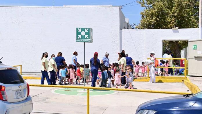 Realiza simulacro guardería del IMSS