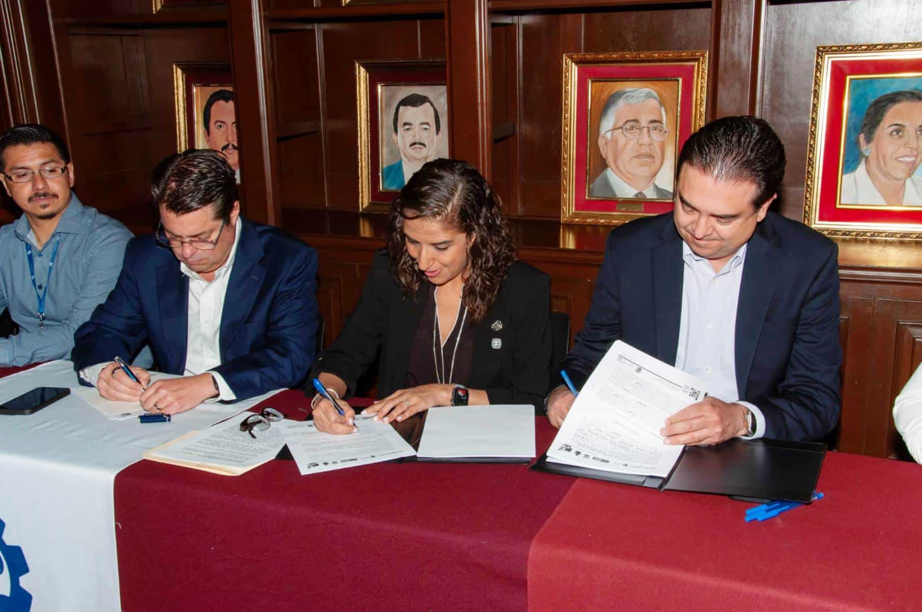 Abatirán el rezago educativo 