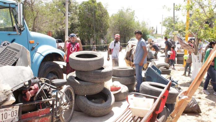 Realizan jornada de descacharrización y apoyo social en Múzquiz con el "Mercadito Pa´ Dela