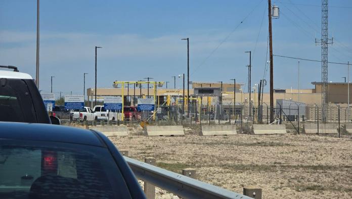 Cierran cruce hacia EE.UU. por trabajos en la presa de La Amistad