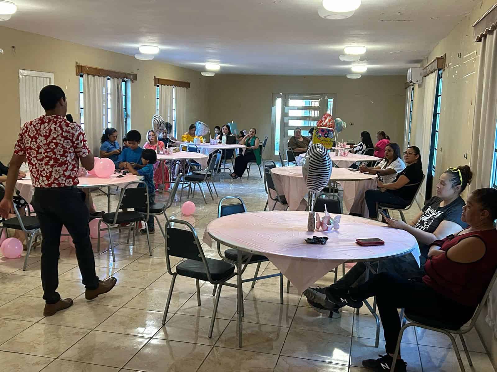 Celebran a mamás altruistas del grupo Restaurando Amor en Nava