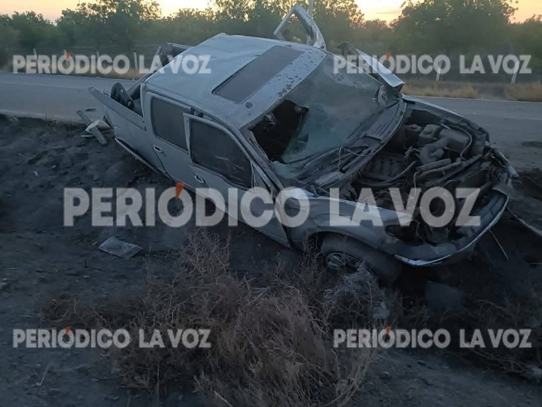 Volcadura en la carretera 30 San Pedro–Cuatro Ciénegas deja dos lesionados