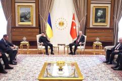 Ucrania y Rusia sostiene conversaciones de paz en Turquía