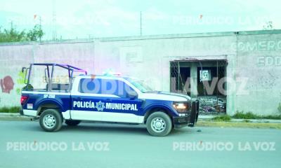 Hallan cadáver en descomposición dentro de local abandonado