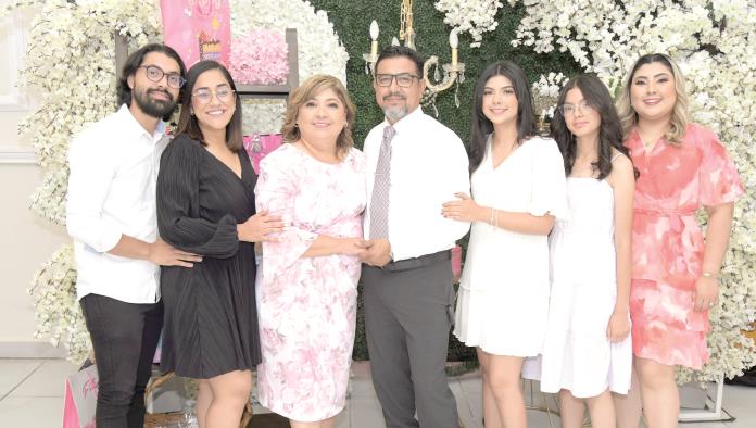 Rosa Elena celebra su cumpleaños 55 rodeada de amor, familia y una gran fiesta en Monclova