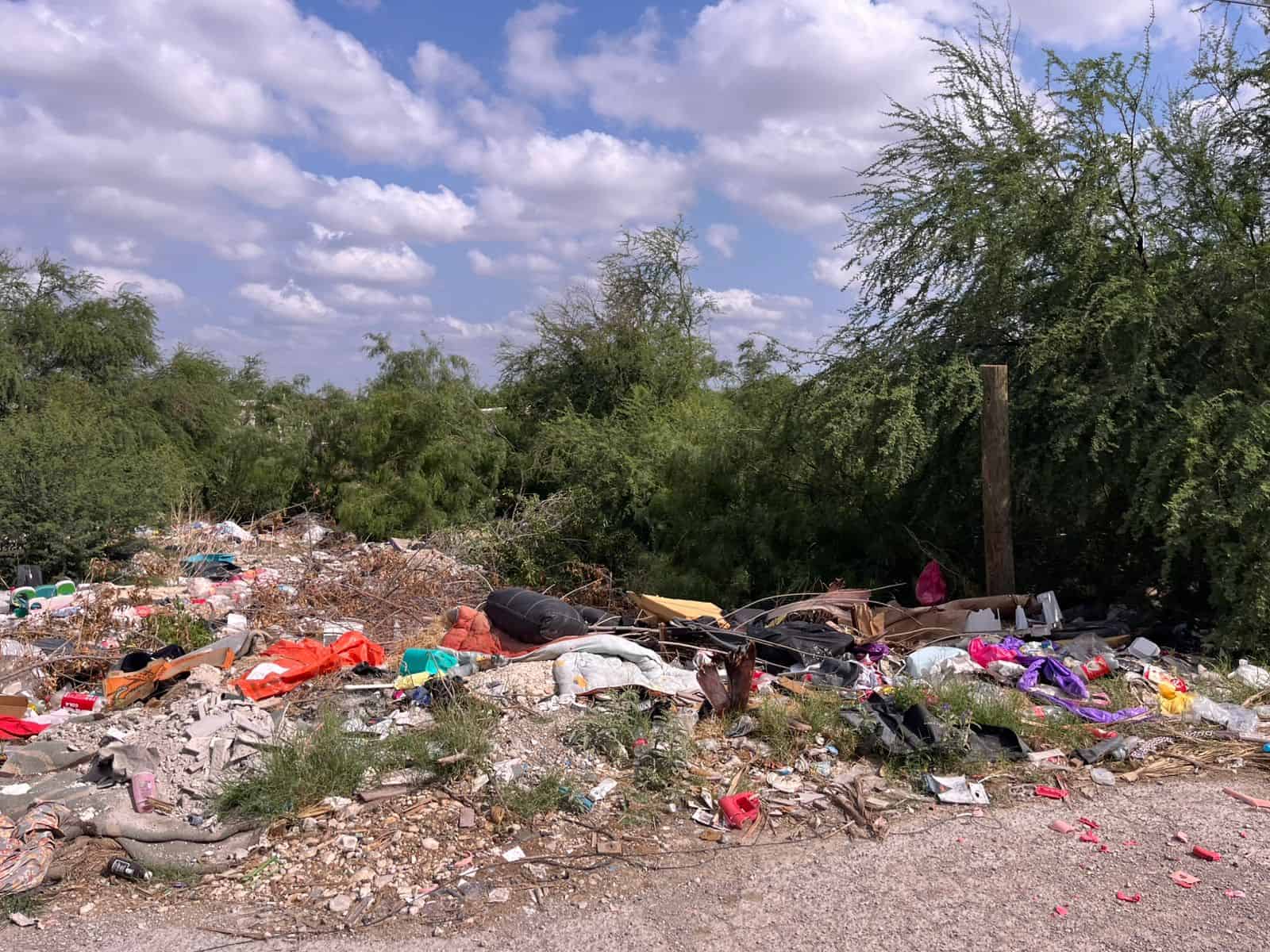 La voz en tu colonia: Total abandono en Altos de Santa Teresa de Ciudad Acuña