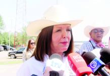 Reforzarán seguridad, bacheo y alumbrado en los ejidos La Cruz y Colón