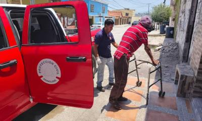 Protección Civil rescata a adulto mayor deshidratado en calles de Monclova