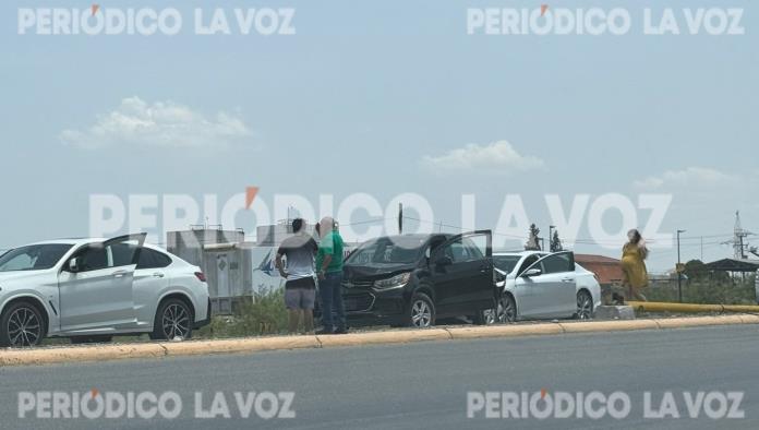 Mujer embarazada provoca carambola en Castaños al no frenar en bordo