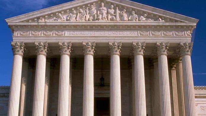 Corte Suprema detiene deportación de migrantes