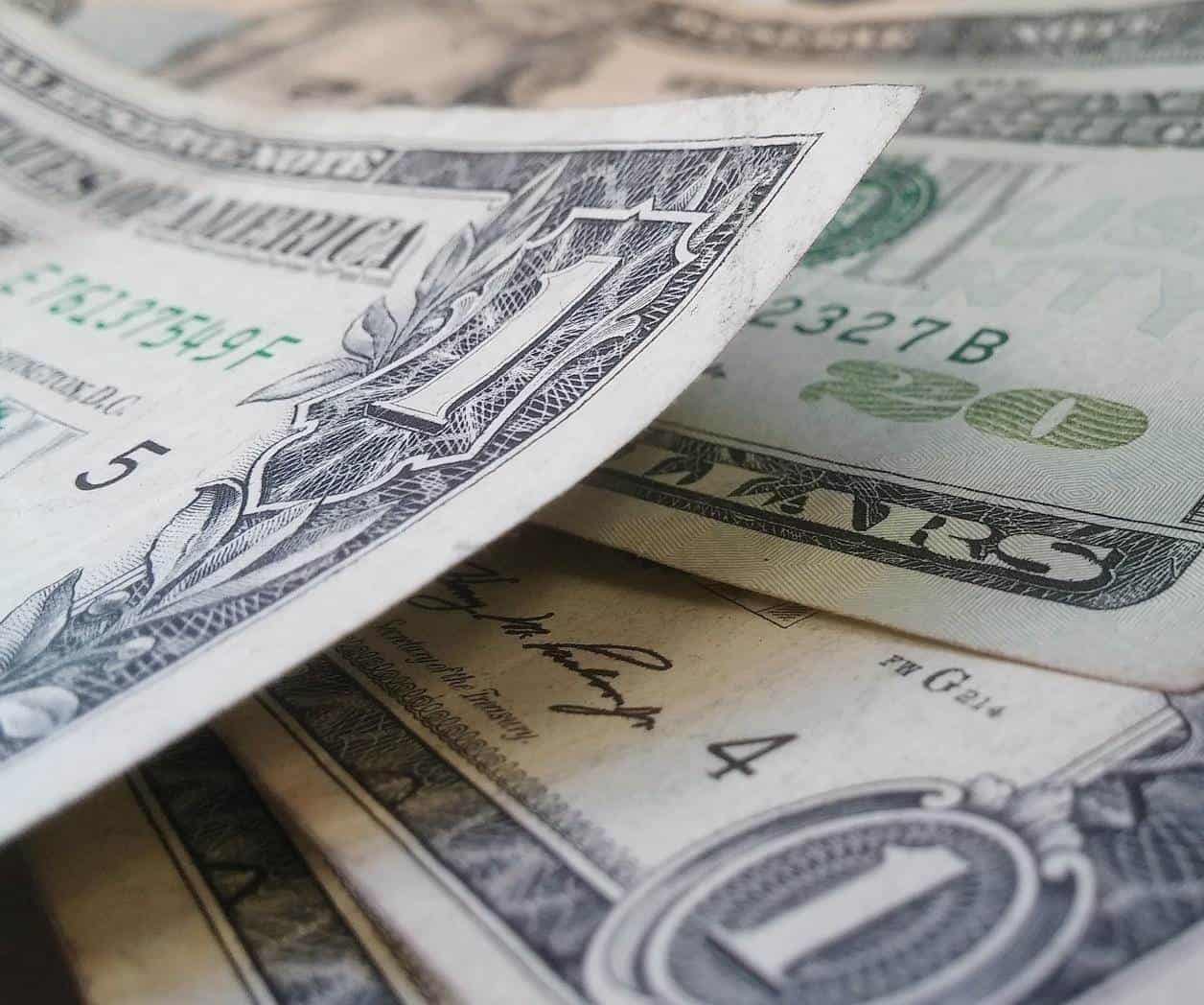 Moody baja calificación crediticia de Estados Unidos