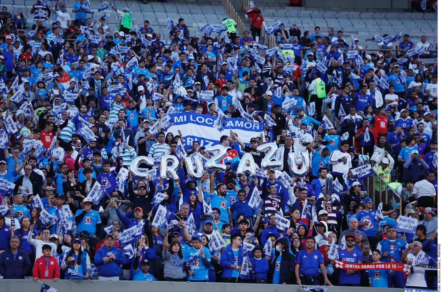 Afición de Cruz Azul estalla por precios de la Final de Concachampions
