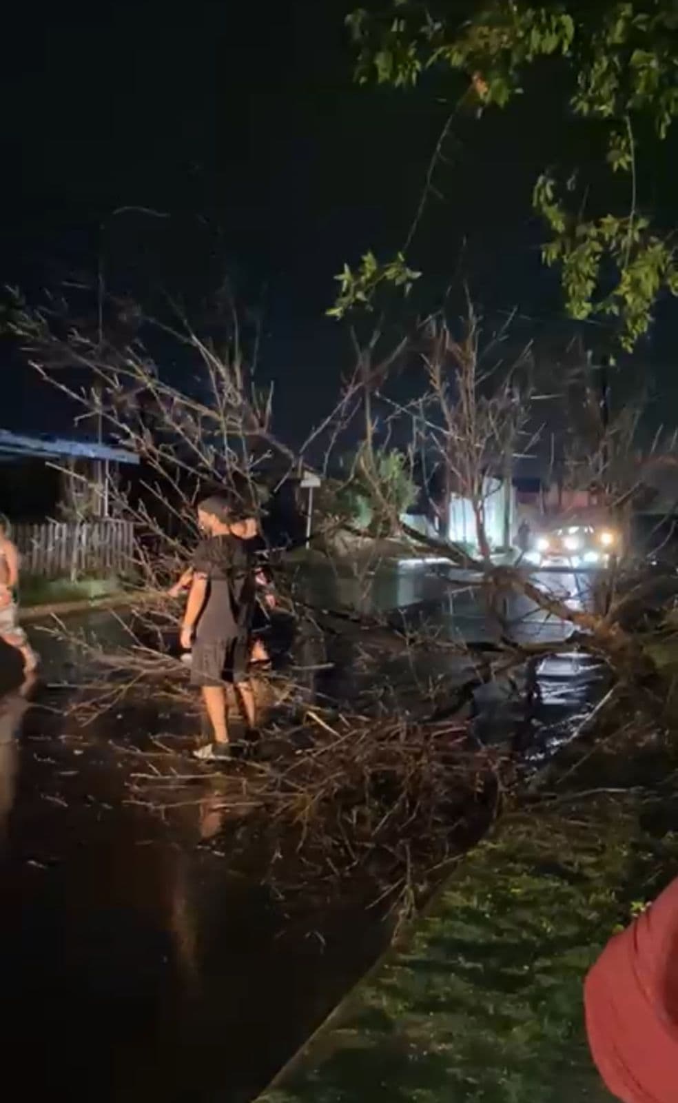 Nigropetenses denuncian negligencia municipal tras tormenta en la Feria del Norte