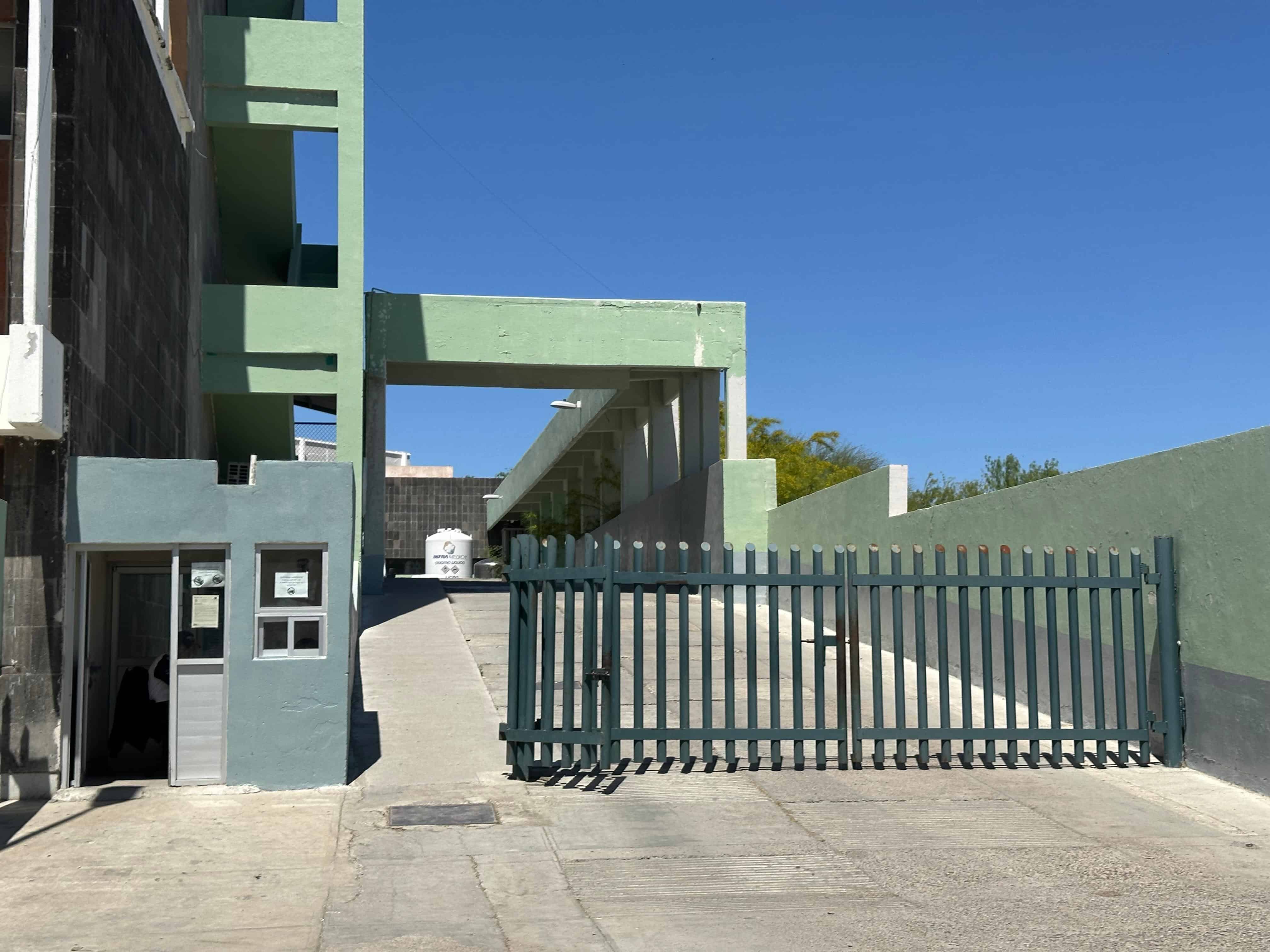 Adolescente de 15 años es hospitalizada tras presuntamente intentar quitarse la vida
