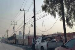 Deja incendio de recicladora sin luz y sin internet