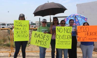 Enfermeras del COVID-19 exigen bases laborales prometidas por AMLO a Sheinbaum