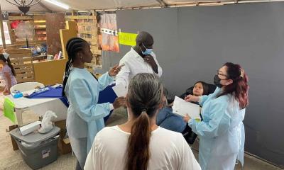Brigada médica gratuita en iglesia de Sabinas ofrece atención a familias vulnerables
