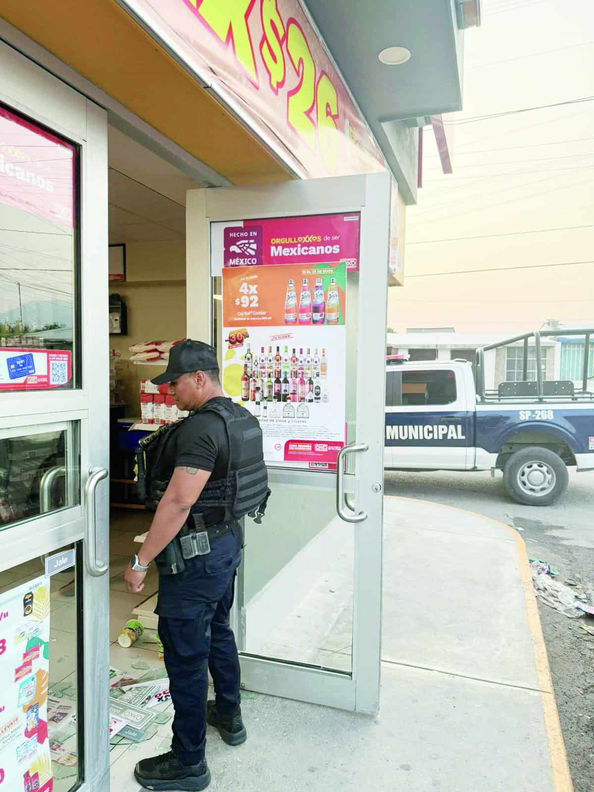 Asaltan tienda con un cuchillo