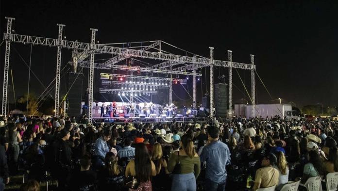 Solapa alcalde Jacobo Rodríguez venta ILEGAL de alcohol en la Feria del Norte