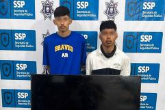 Detienen a dos jóvenes por robo a casa habitación en Ciudad Acuña