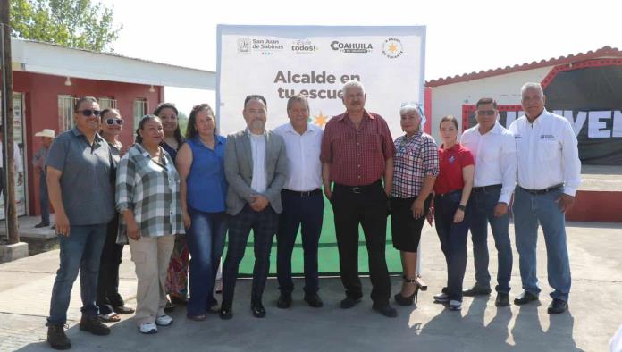 Óscar Ríos anuncia techumbre en escuela Cuauhtémoc de Nueva Rosita