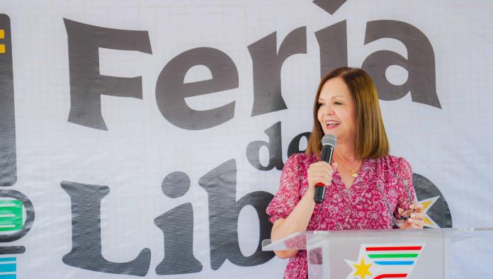 Sari Pérez inaugura la Primera Feria del Libro en Frontera con gran oferta cultural