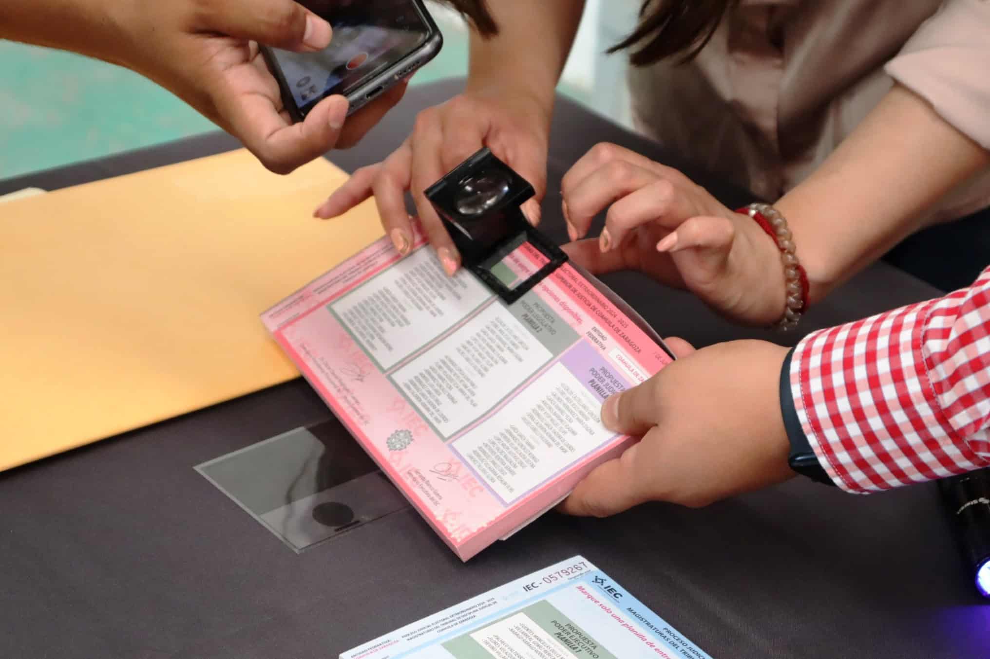 Distribuye IEC paquetes electorales