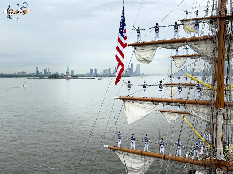 Buque escuela Cuauhtémoc era piloteado por un americano; Semar