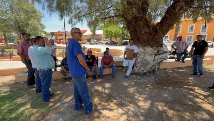 Taxistas de Múzquiz exigen sanciones contra transporte pirata por operar sin permiso
