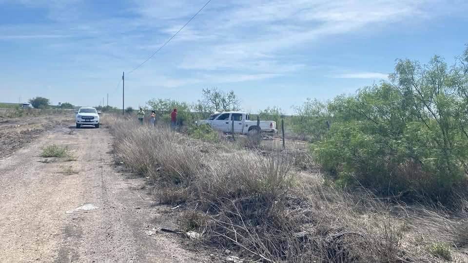 Le heredan camioneta y la vuelca en la cuesta de Las Codornices; hombre resultó lesionado