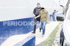 Detienen a hombre por merodear casas en colonia Del Río tras denuncia vecinal