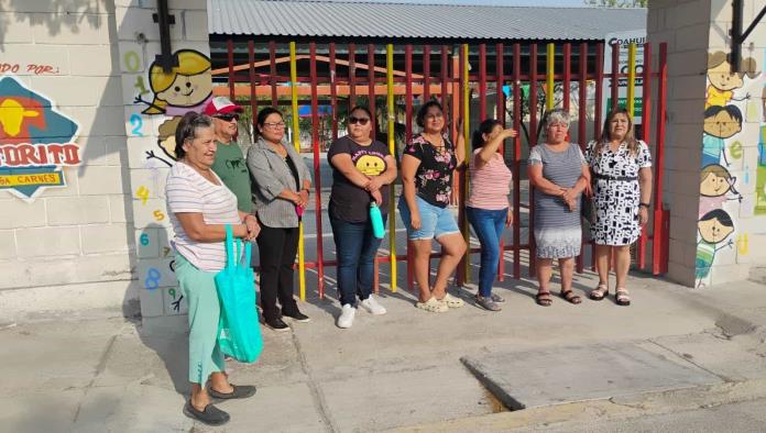 Madres logran asignación de intendente tras cerrar kínder Emiliano Zapata en protesta