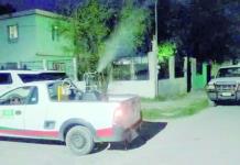 Refuerzan fumigaciones en colonias de Sabinas para prevenir casos de dengue