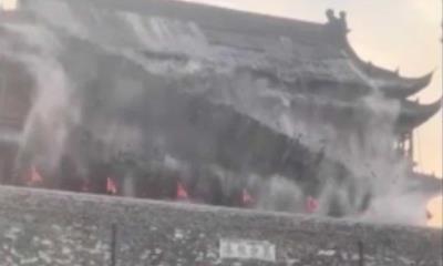 Histórica construcción en China sufre derrumbe