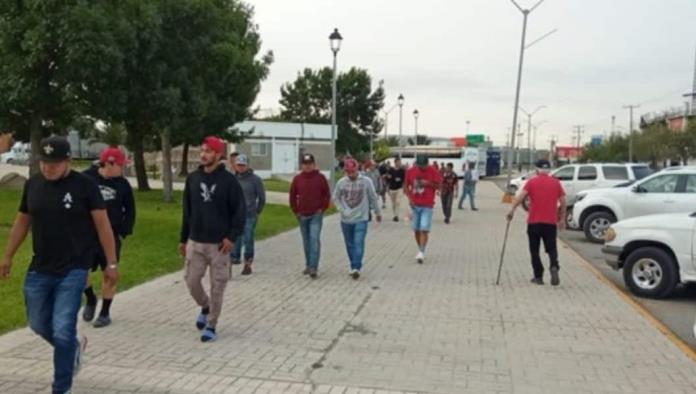 Devuelven a 300 Jornaleros Mexicanos en la Frontera por Visas No Autorizadas