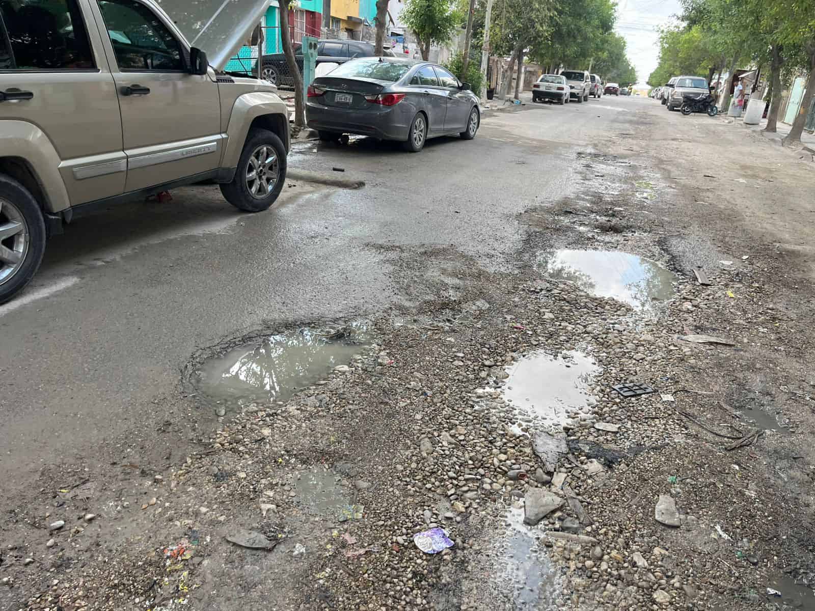 La voz en tu colonia: Calles destruidas y creciente inseguridad en Altos de Santa Teresa