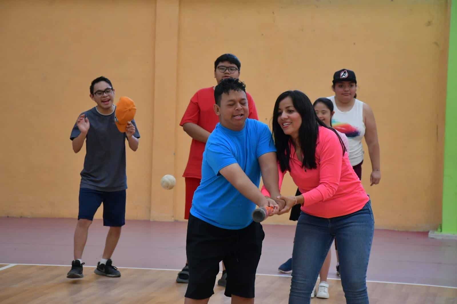 Viven alumnos del CAM 40 jornada deportiva en Nava