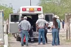 Mujer cae de cabeza a tumba durante sepelio en Sabinas; exigen rehabilitar panteón
