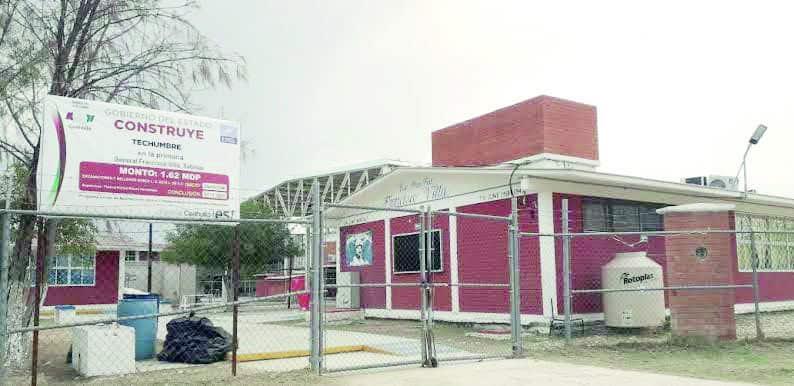 Menor se recupera tras accidente con lápiz en aula de primaria en Sabinas