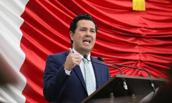 Gerardo Aguado exige al Gobierno Federal el rescate urgente de AHMSA y su región
