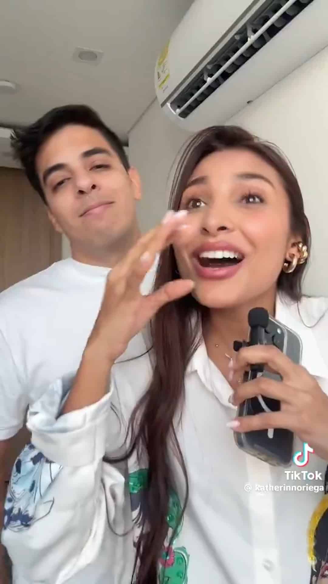"Ríen en MIGAJEROS: Influencers buscan marcas de lujo para que patrocinen su boda