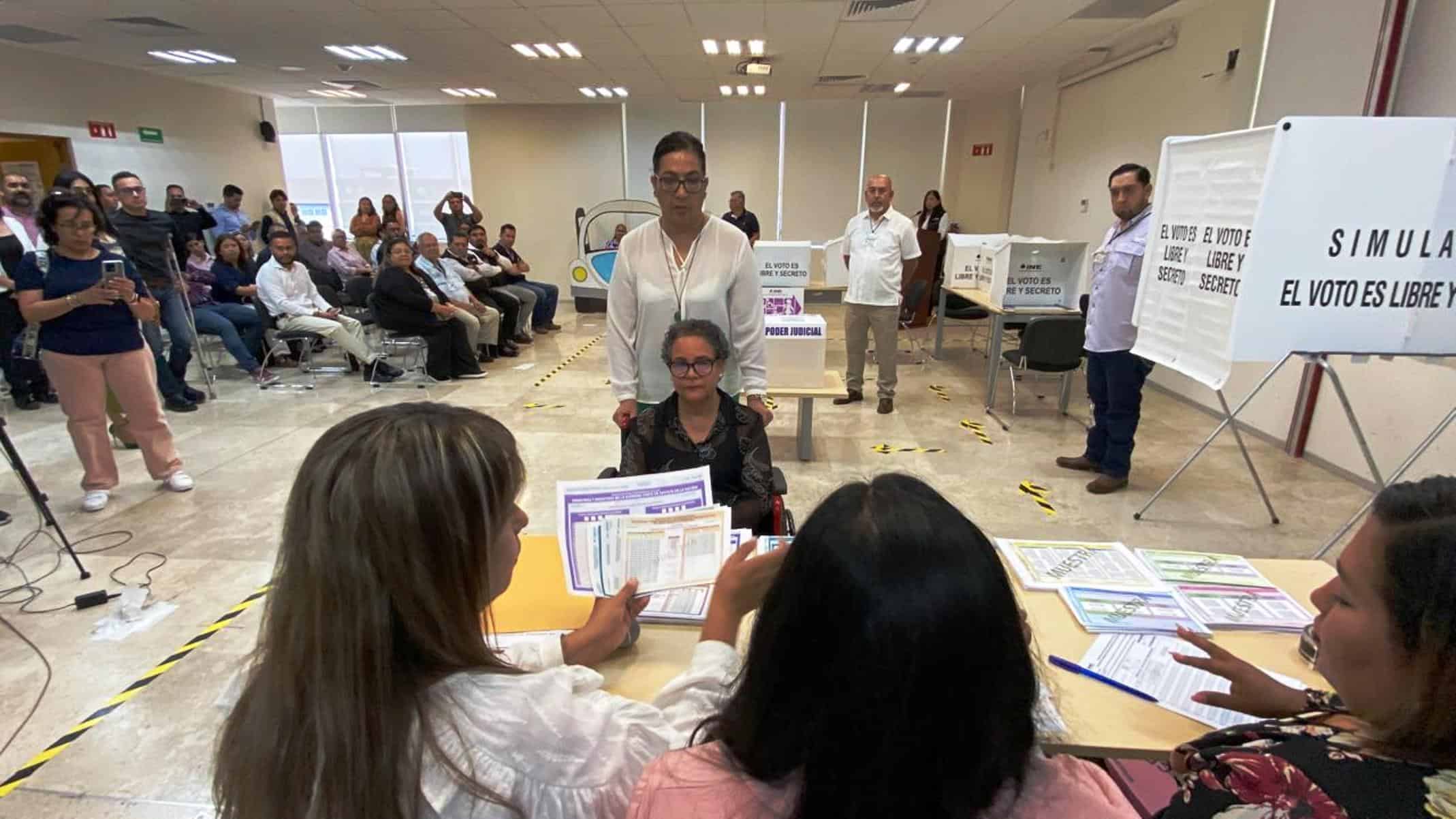 Realizan INE y el IEC simulacro de votación Realizan INE y el IEC simulacro de votación