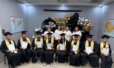 Reconocen a trabajadores de Park Ohio por concluir sus estudios en Ciudad Acuña