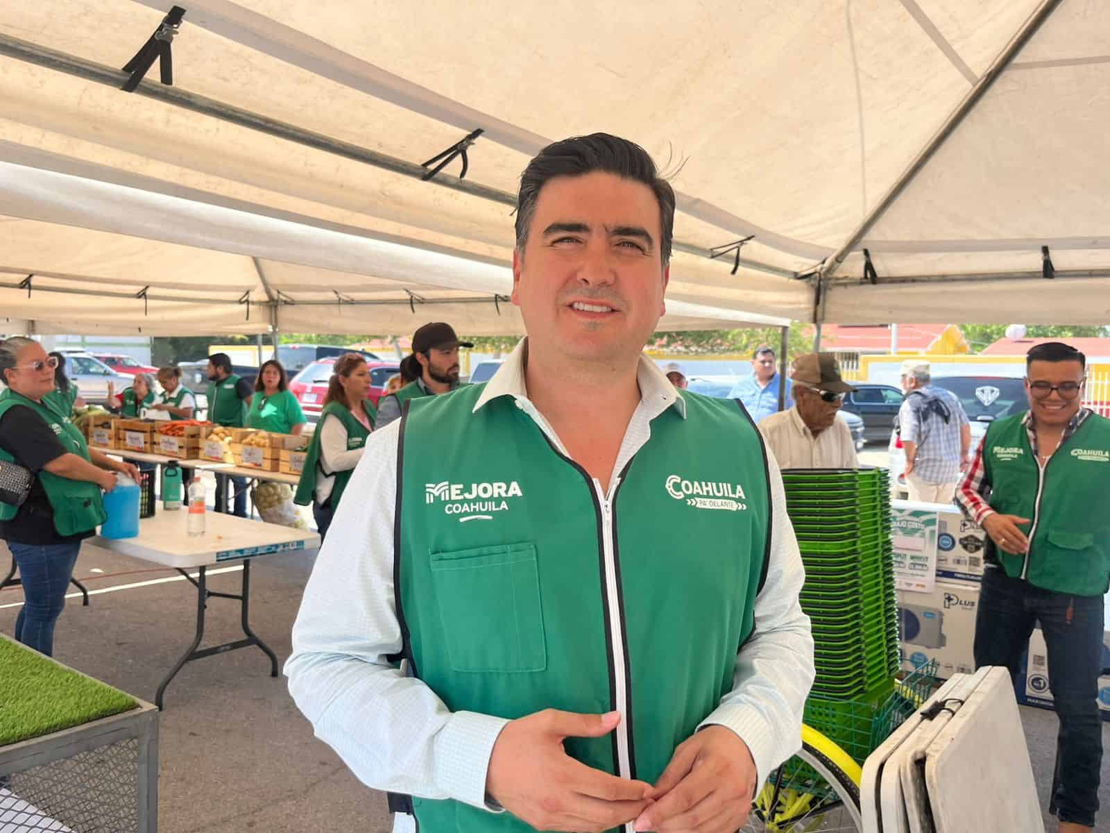 Llega el programa "Mercadito Mejora" a la colonia Francisco I. Madero en Ciudad Acuña