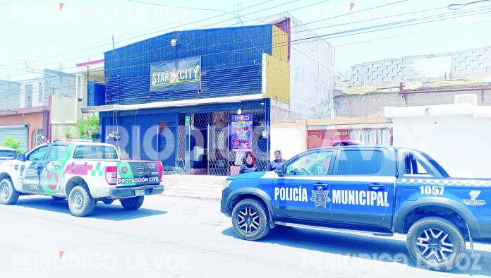 Riña entre estudiantes en Frontera termina con 7 detenidos en la plaza principal