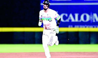 Acereros remonta ante Saraperos y asegura la serie con explosiva ofensiva en casa