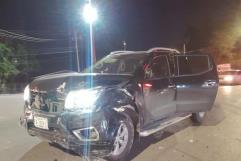 Accidente en Villa de Fuente deja a dos adultos mayores atrapados en su auto