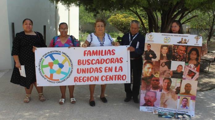 Requieren abogados y psicólogos Requieren abogados y psicólogos